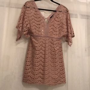 3 for $15 ☀️Beautiful Blush top by Forever 21